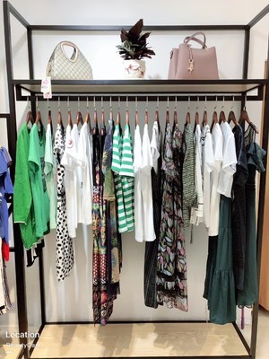 開服裝店的進貨渠道選擇芝麻e柜品牌折扣店童裝、男裝、女裝加盟店可靠嗎